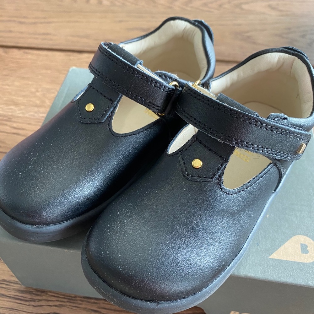 Bobux leather Mary Janes 7.5US (25EU)
